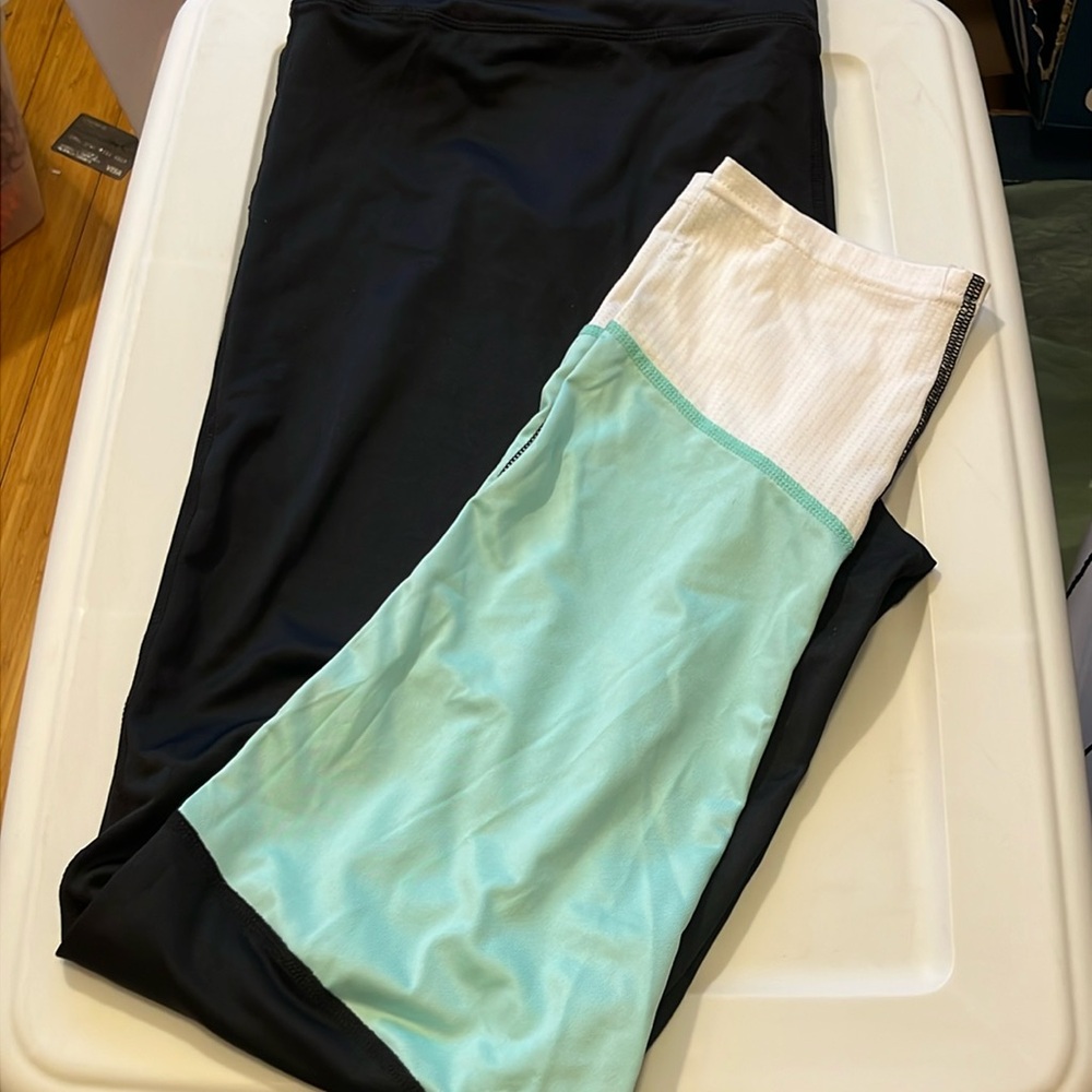 Ladies size 3X leggings tights. Zone Pro brand. Elastic waist.